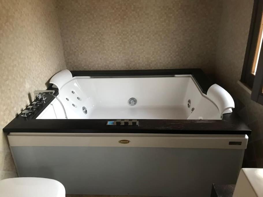 Villa Parisi Luxury Italian Villa Fano Kültér fotó